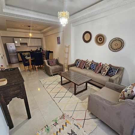 Charming Apartment In As-Suwajra Zewnętrze zdjęcie